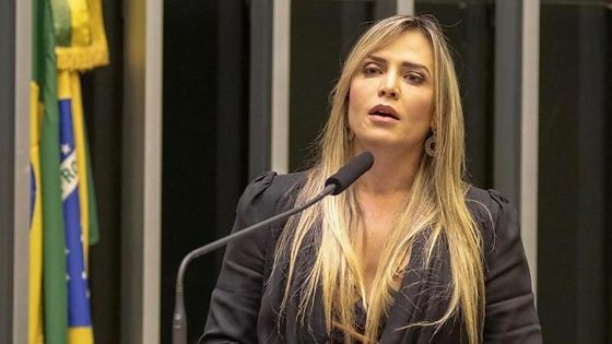 CELINA LEÃO age, corta gastos e pode garantir R$ 1 bilhão para a saúde, educação e segurança no DF