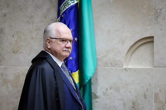 Fachin decide não julgar Moraes e Mendonça juntos